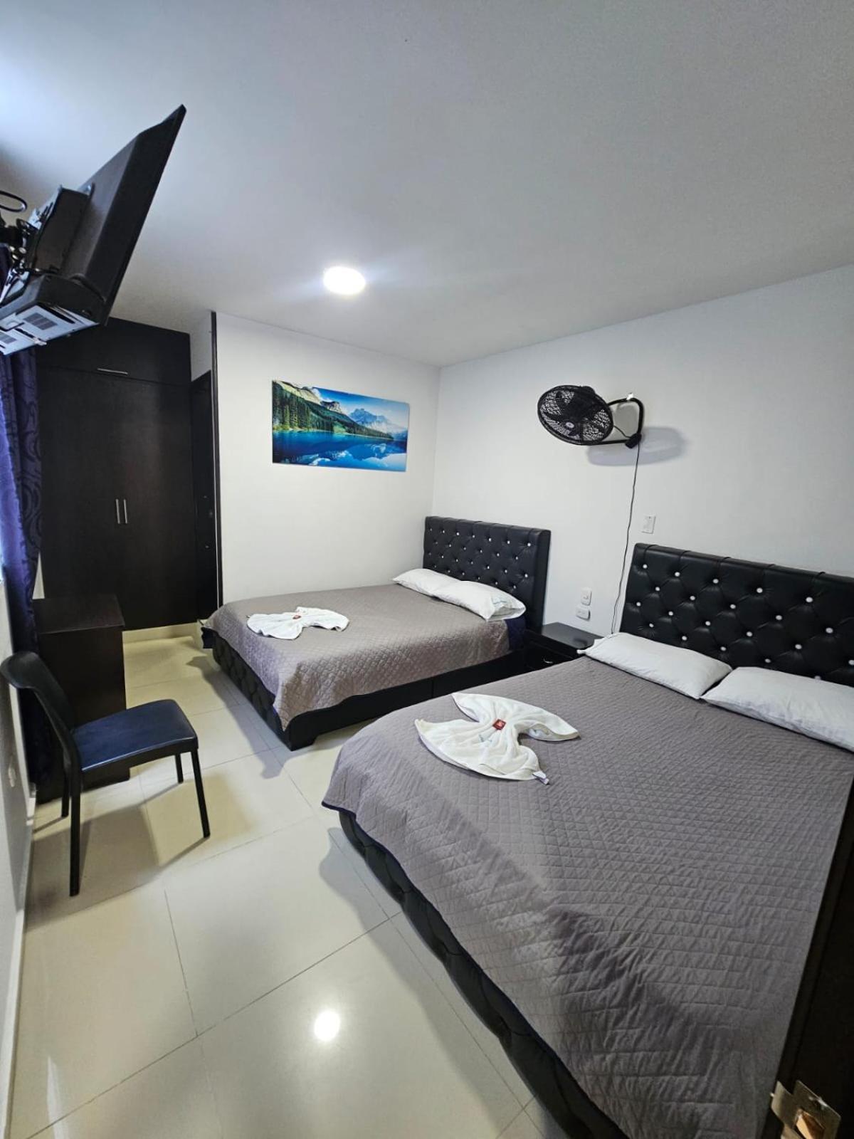 Hotel Big Ben Malaga Santander Exterior foto